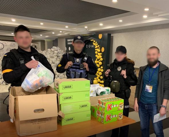 Доставили 3 тонни продуктів харчування тривалого зберігання зі штабу в Києві до Сум